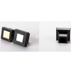 Czarna plastikowa nasadka na perfumy Surlyn