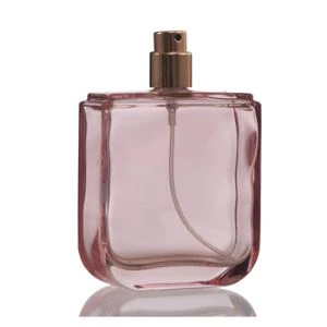 Różowa butelka perfum